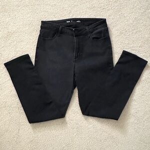 Old Navy High Rise Straight leg Jean in Black Wash, Women's Size 10 regular